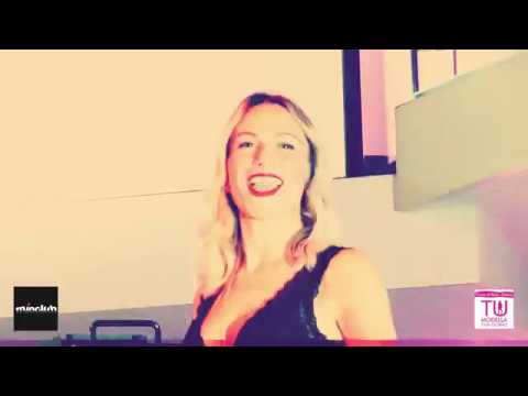 Miss MioClub 4 selezione 2019 Chiara canta durante l'intervallo