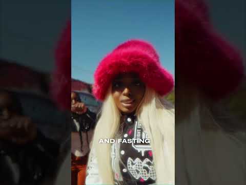 STEPPIN - ANIKE & QUEEN LEE (clip 1)