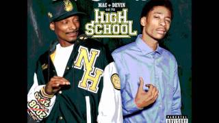 Snoop Dogg &amp; Wiz Khalifa - You Can Put It In A Zag, Imma Put It In A Blunt