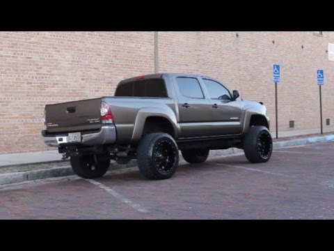 Lifted Toyota Tacoma | Fuel 20x12 Toyo Open Country