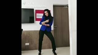 India tv News Anchor Meenakshi Joshi Dance