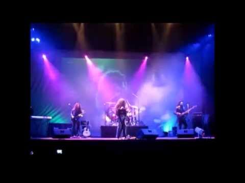 LOS GUSTAVOS. Tocando en vivo temas de "Led Zeppelin". Un resumen