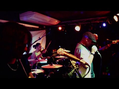 Widow Queen - Watch over me (feat. Mark Basile from DGM)