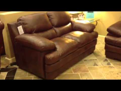 download lagu mp3 mp4 Baron Loveseat, download lagu Baron Loveseat gratis, unduh video klip Baron Loveseat