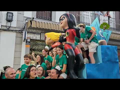 Divertida Cabalgata de carrozas en la Feria  de Villanueva de Córdoba