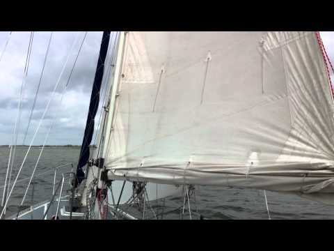 Eerste zeilmomenten in de Breehorn 37