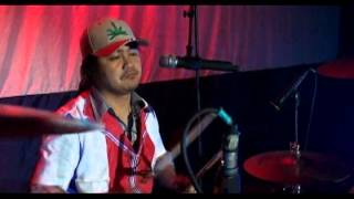 ယကလုၢ်မုာ်အဃိ cover