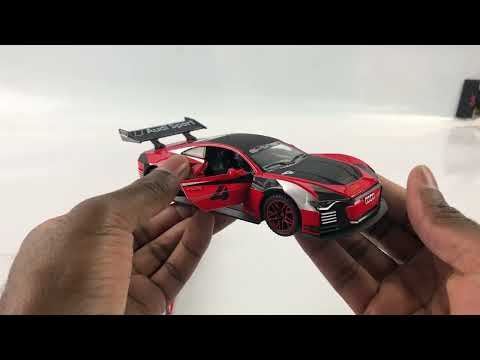 Металлическая машинка ChiMei Model 1:32 «Audi e-tron GT» А310 инерционная, свет, звук / Красный