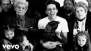 Pedro Guerra - Extranjeros (Videoclip)