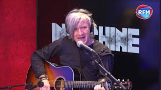 Indochine chante &quot;Un été français&quot; dans les studios de RFM