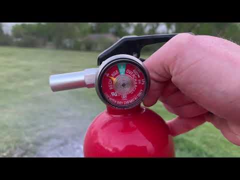 First Alert 2.5 pound dry chemical fire extinguisher test