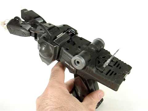 eBay demonstration: Transformers "Shackwave" (aka Radio Shack Shockwave) sounds still work!