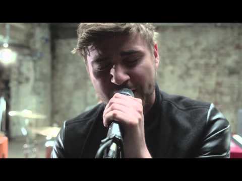 Kids In Glass Houses - Peace (Official Music Video)