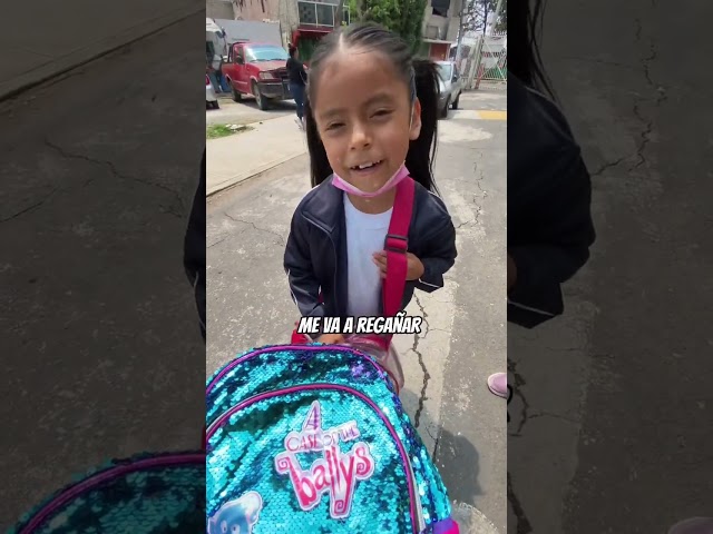 Vídeo relacionado con ACIELANNA 2 Piezas Llaveros de Dinosaurio de Metal, Llaveros Originales, Regalos de Adorno de Mochila para Hombres y Mujeres, Navidad, San Valentín, Cumpleaños y Aniversarios