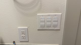 How to install a white nylon 3-gang rocker Leviton wallplate and remove an old screwless wallplate