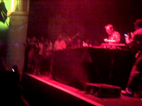 Avicii at Beacham Theater 2011(Abow vs. Sex on Fire, Swede Dreams, and ID)