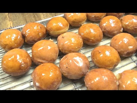 Chicopee bakery making paczki ahead of Fat Tuesday