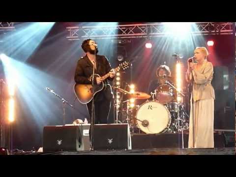Blaudzun & Ane Brun - Lowlands 2012