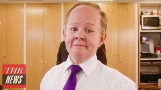 Melissa McCarthy's Sean Spicer Performs "I Feel Pretty" for 'SNL' Promo | THR News