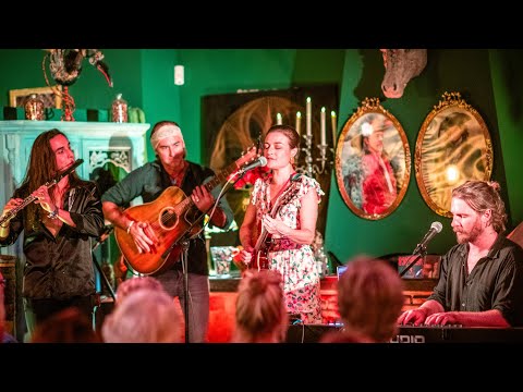 Thaïs Morell and band - Alma Não Tem Cor (Chico César) - Live at Chameleon Concert, Spain
