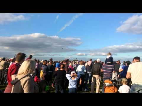 Vulcan bomber missing man formation