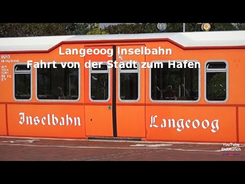 Zugfahrt von der Stadt zum Hafen mit der Inselbahn auf Langeoog Nordseeinsel Ostfriesische Insel