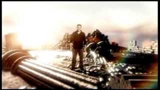 גד אלבז – על נהרות בבל (הקליפ הרשמי) - התמונה מוצגת ישירות מתוך אתר האינטרנט יוטיוב. זכויות היוצרים בתמונה שייכות ליוצרה. קישור קרדיט למקור התוכן נמצא בתוך דף הסרטון