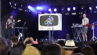 Classixx - "Is This How You Feel" (The Preatures Cover) @ Coachella 2014