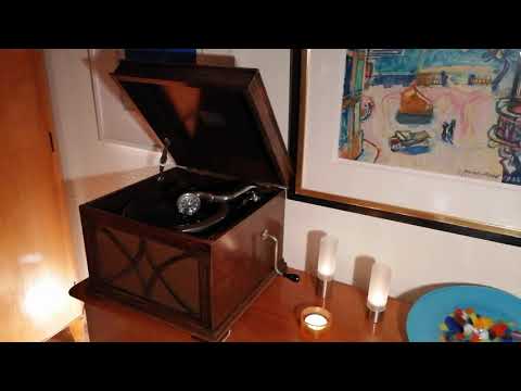 "I've A Strange New Rhythm In My Heart" - Artie Shaw (1937)