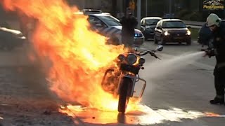 preview picture of video 'Vuurzee bij motorbrand Zuidwoldigerweg Hoogeveen'
