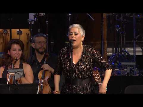 LA BRUJA. Eugenia León