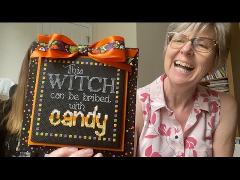 The halloween cross stitching continues! (Flosstube #13)