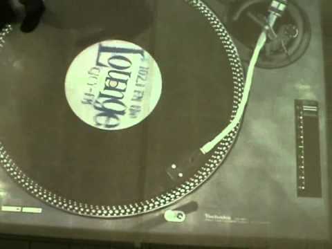 Interactive Record player installed in shopping mall using AdVis Interactive Projection Software