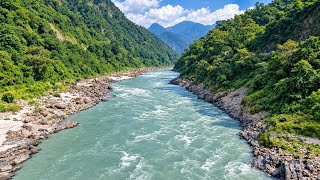 Ganga atiteka sraunia srove i Rišikėšą. 2026 10.07