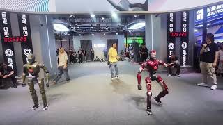 ENGINEAI机器人在#WRC2025表演的斧头舞！Hatchet dance by ENGINEAI's robot at #WRC2025 is insane!