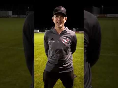 Patrick Zöllner, Trainer des FSV Trier-Tarforst, nach dem 1:0 die SG Wiesbaum