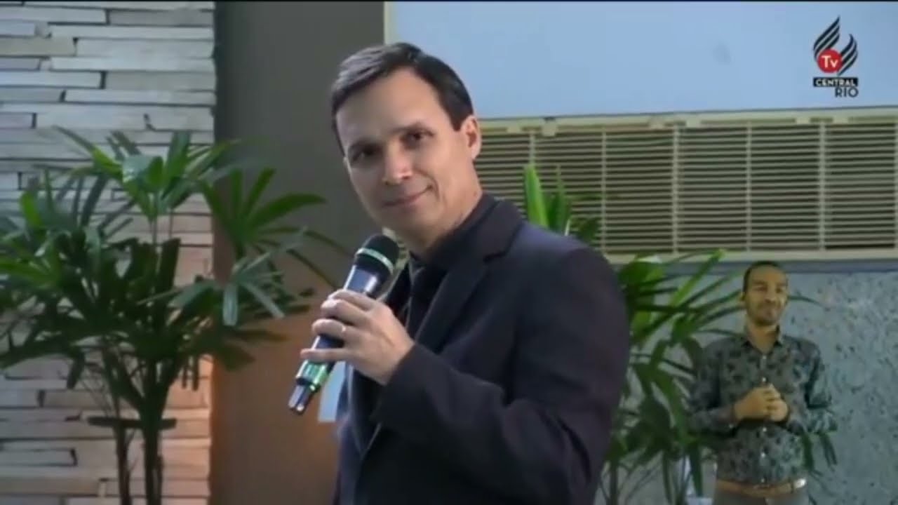 PASTOR ARILTON OLIVEIRA CONTA COMO QUE PERDEU SEU IRMÃO TENTE NÃO CHORA