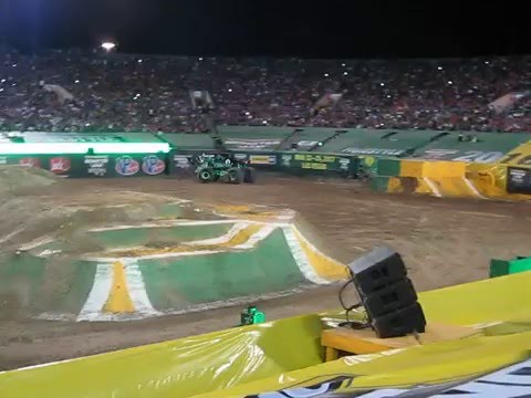 Monster Jam World Finals 17 XVII Winning Freestyle Grave Digger, Adam Anderson 3/19/2016