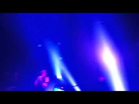 Blue Flashing Light - Travis LIVE