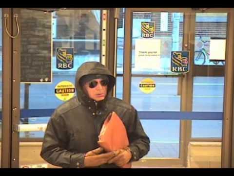 #WellDressedBandit $10,000 Reward from @CdnBankers Info? Call @TorontoPolice 416-808-7350