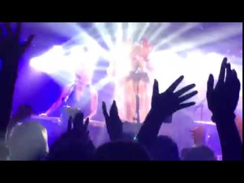 R5 New Addictions Tour am 03.10.2017 in Berlin.All Night & ( I can`t) Forget about you.