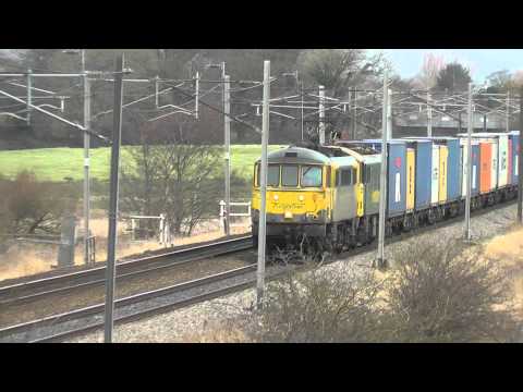 86637/86613 4m01 Coatbridge - Crewe liner, Sat.14th December 2013