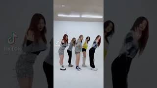 Download lagu ITZY SWIPE mp3