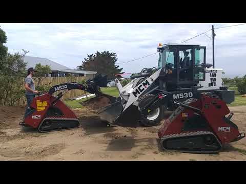 MS30 Compact Track Loader with 3 in 1 Bucket