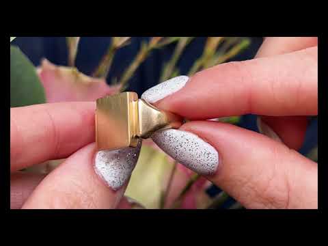 Heavy 9ct Gold Large Square Signet Ring, 8.2g #X0083