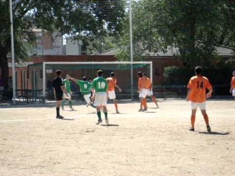 Minuto 40. Ocasión de Ángel para el Spartac de Manoteras