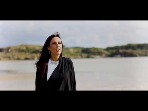 Jacqui Sharkey - The Whole Of The Moon