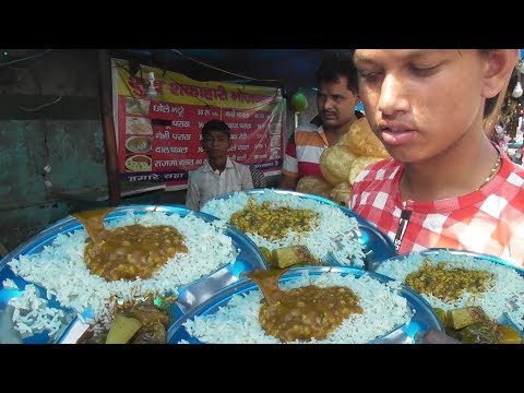 Common Man Street Food Besides Nizamuddin Rail Station Delhi Video