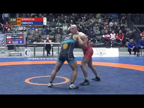 1/4 GR - 67 kg: M. BERNATEK (POL) v. A. ISMAILOV (KGZ)