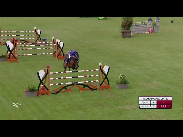 The father of this frozen embryo is the CSI 1.60m jumping stallion Comme il faut with rider Marcus Ehning.
